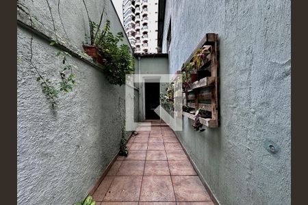 Casa à venda com 170m², 4 quartos e 2 vagas Casa à venda com 170m², 4 quartos e 2 vagasQuintal