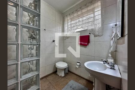 Casa à venda com 170m², 4 quartos e 2 vagas Casa à venda com 170m², 4 quartos e 2 vagasBanheiro Social
