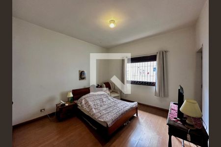 Casa à venda com 170m², 4 quartos e 2 vagas Casa à venda com 170m², 4 quartos e 2 vagasSuíte