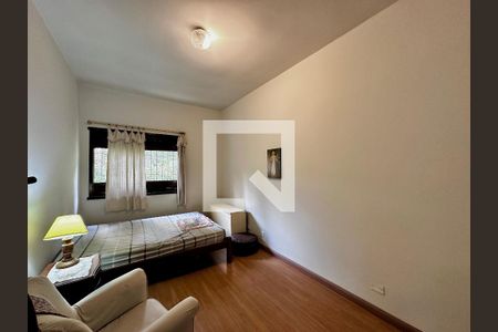 Casa à venda com 170m², 4 quartos e 2 vagas Casa à venda com 170m², 4 quartos e 2 vagasQuarto 2