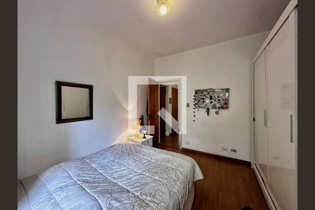 Casa à venda com 170m², 4 quartos e 2 vagas Casa à venda com 170m², 4 quartos e 2 vagasQuarto 3
