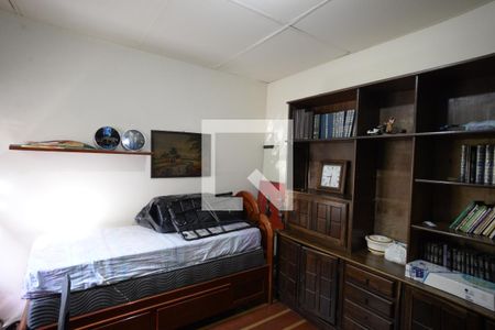 Casa à venda com 250m², 3 quartos e 4 vagasQuarto de Serviço 2