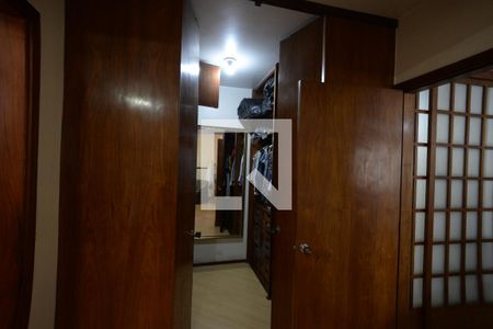 Casa à venda com 250m², 3 quartos e 4 vagasSuíte 3