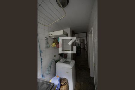 Casa à venda com 250m², 3 quartos e 4 vagasÁrea de Serviço