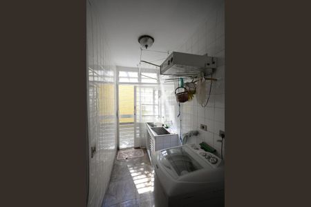 Casa à venda com 250m², 3 quartos e 4 vagasÁrea de Serviço