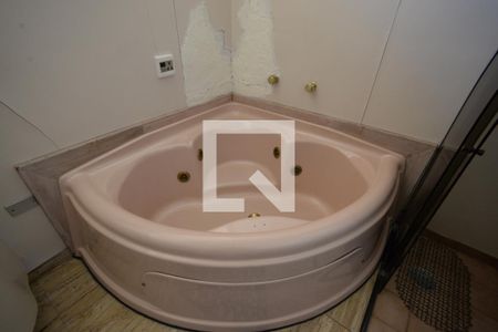 Casa à venda com 250m², 3 quartos e 4 vagasSuíte 3