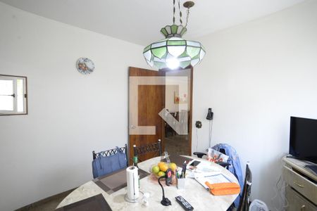 Casa à venda com 250m², 3 quartos e 4 vagasCopa