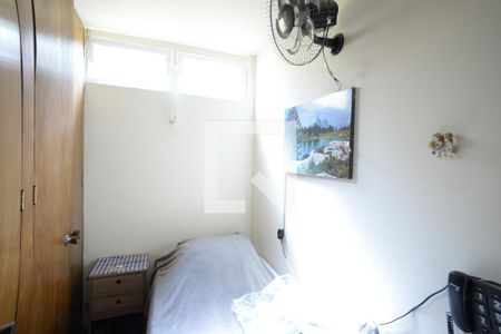 Casa à venda com 250m², 3 quartos e 4 vagasQuarto de Serviço