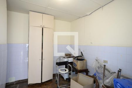 Casa à venda com 250m², 3 quartos e 4 vagasQuarto de Serviço 2