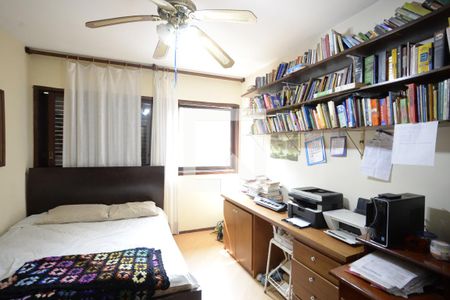 Casa à venda com 250m², 3 quartos e 4 vagasSuíte 2