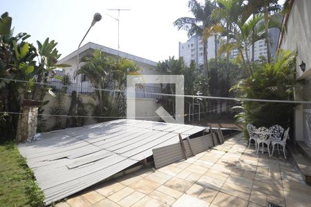Casa à venda com 250m², 3 quartos e 4 vagasPiscina