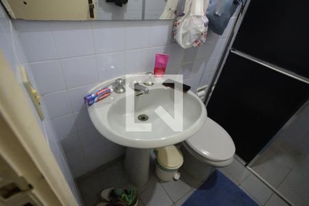 Casa à venda com 250m², 3 quartos e 4 vagasBanheiro de Serviço 2