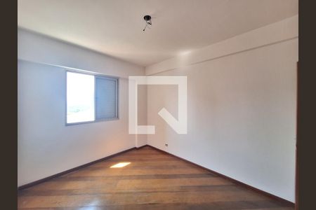 Apartamento à venda com 105m², 3 quartos e 2 vagas Apartamento à venda com 105m², 3 quartos e 2 vagasQuarto 2