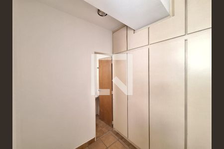 Apartamento à venda com 105m², 3 quartos e 2 vagas Apartamento à venda com 105m², 3 quartos e 2 vagasQuarto de Serviço