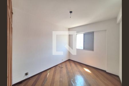 Apartamento à venda com 105m², 3 quartos e 2 vagas Apartamento à venda com 105m², 3 quartos e 2 vagasQuarto 2