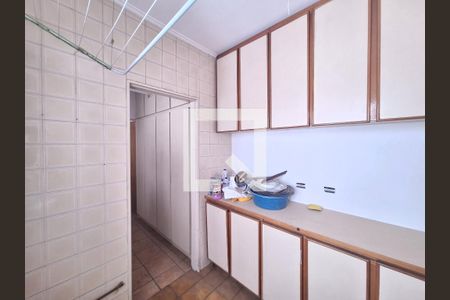Apartamento à venda com 105m², 3 quartos e 2 vagas Apartamento à venda com 105m², 3 quartos e 2 vagasÁrea de Serviço