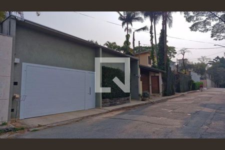Casa à venda com 347m², 3 quartos e 2 vagas
