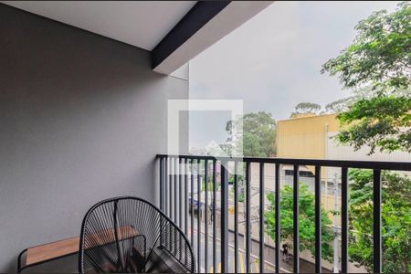 Studio para alugar com 25m², 1 quarto e sem vaga Studio para alugar com 25m², 1 quarto e sem vagaVaranda