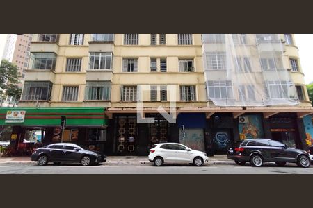 Apartamento à venda com 48m², 1 quarto e sem vaga Apartamento à venda com 48m², 1 quarto e sem vagaFachada