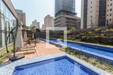 Apartamento à venda com 153m², 2 quartos e 2 vagas Apartamento à venda com 153m², 2 quartos e 2 vagasÁrea comum - Piscina
