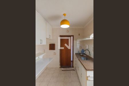 Apartamento à venda com 120m², 3 quartos e 2 vagasCozinha