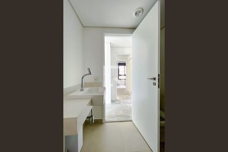 Apartamento à venda com 154m², 3 quartos e 2 vagasBanheiro da Suíte 2