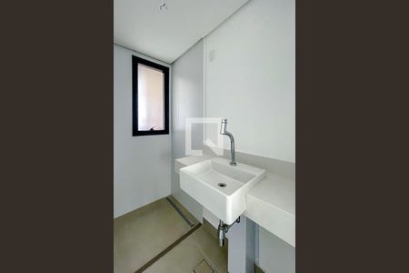 Apartamento à venda com 154m², 3 quartos e 2 vagasBanheiro da Suíte 2