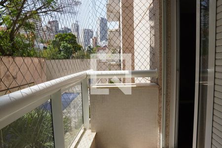 Apartamento à venda com 180m², 4 quartos e 3 vagasVaranda da Suite 2 