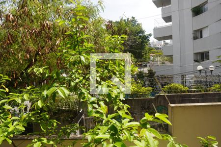 Apartamento à venda com 180m², 4 quartos e 3 vagasQuarto