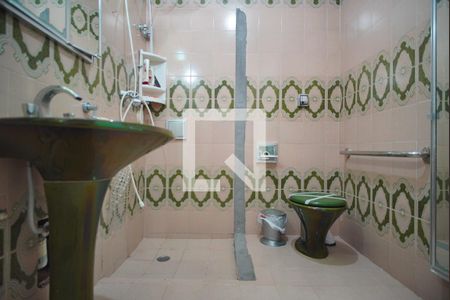 Casa à venda com 200m², 3 quartos e 4 vagasLavabo