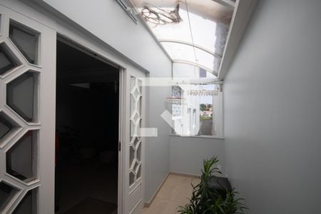 Casa à venda com 319m², 7 quartos e 5 vagas Casa à venda com 319m², 7 quartos e 5 vagasVaranda