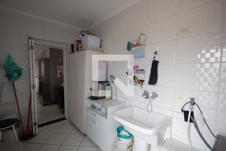 Casa à venda com 319m², 7 quartos e 5 vagas Casa à venda com 319m², 7 quartos e 5 vagasÁrea de Serviço