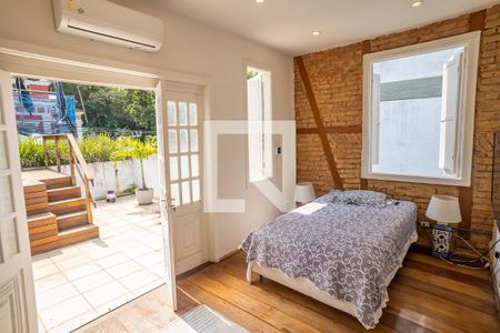 Casa para alugar com 300m², 4 quartos e 6 vagas Casa para alugar com 300m², 4 quartos e 6 vagasQuarto 3