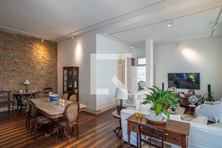 Casa para alugar com 300m², 4 quartos e 6 vagas Casa para alugar com 300m², 4 quartos e 6 vagasSala de Jantar