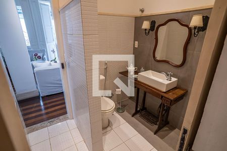 Casa para alugar com 300m², 4 quartos e 6 vagas Casa para alugar com 300m², 4 quartos e 6 vagasLavabo