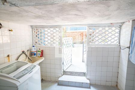 Casa para alugar com 300m², 4 quartos e 6 vagas Casa para alugar com 300m², 4 quartos e 6 vagasÁrea de Serviço