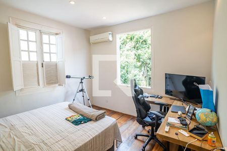 Casa para alugar com 300m², 4 quartos e 6 vagas Casa para alugar com 300m², 4 quartos e 6 vagasQuarto casa 2