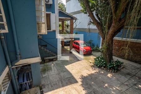 Casa para alugar com 300m², 4 quartos e 6 vagas Casa para alugar com 300m², 4 quartos e 6 vagasÁrea Externa