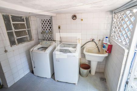 Casa para alugar com 300m², 4 quartos e 6 vagas Casa para alugar com 300m², 4 quartos e 6 vagasÁrea de Serviço