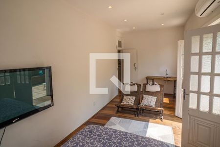 Casa para alugar com 300m², 4 quartos e 6 vagas Casa para alugar com 300m², 4 quartos e 6 vagasQuarto 3