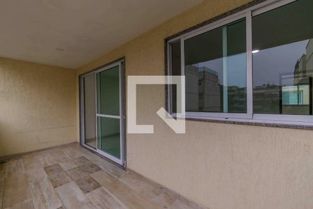 Apartamento à venda com 85m², 3 quartos e 2 vagasVaranda Sala