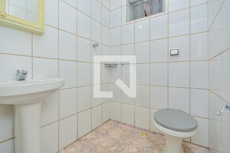 Casa à venda com 472m², 3 quartos e 4 vagasBanheiro 2