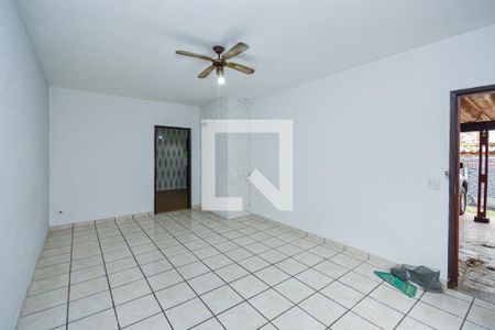 Casa à venda com 472m², 3 quartos e 4 vagasSala 2