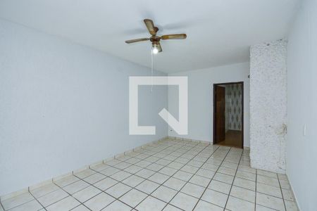 Casa à venda com 472m², 3 quartos e 4 vagasSala 2