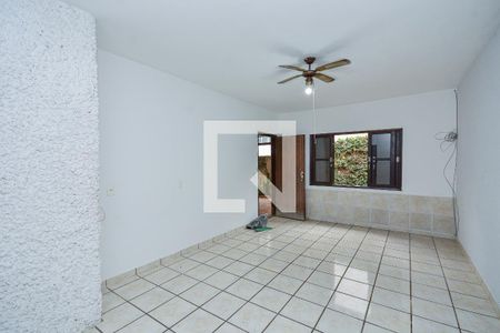 Casa à venda com 472m², 3 quartos e 4 vagasSala 2