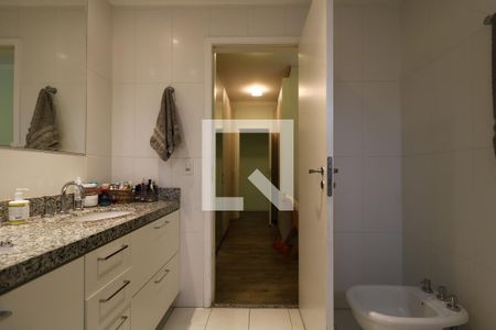 Apartamento à venda com 201m², 3 quartos e 3 vagasBanheiro da Suíte Master