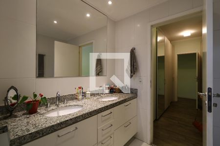 Apartamento à venda com 201m², 3 quartos e 3 vagasBanheiro da Suíte Master
