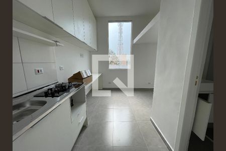 Kitnet de casa para alugar com 1 quarto, 24m² em Vila Butantã, São Paulo