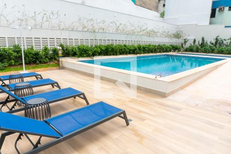 Apartamento à venda com 64m², 2 quartos e 1 vagaÁrea comum - Piscina