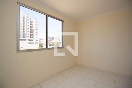 Quarto 1 de apartamento para alugar com 2 quartos, 58m² em Samambaia Norte (samambaia), Brasília